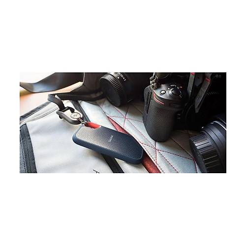 SanDisk Extreme Portable SSD  2TB