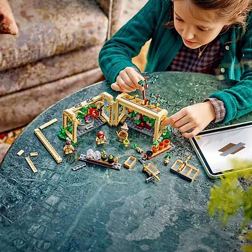 76445 Lego Harry Potter - Hogwarts �atosu: Bitkibilim Dersi 390 par�a +8 ya�