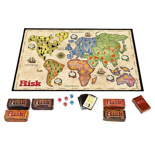 B7404 Hasbro Gaming - Risk +10 ya�