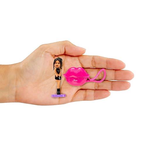 505518 - 500841C3 Mini Bratz x Kylie Jenner