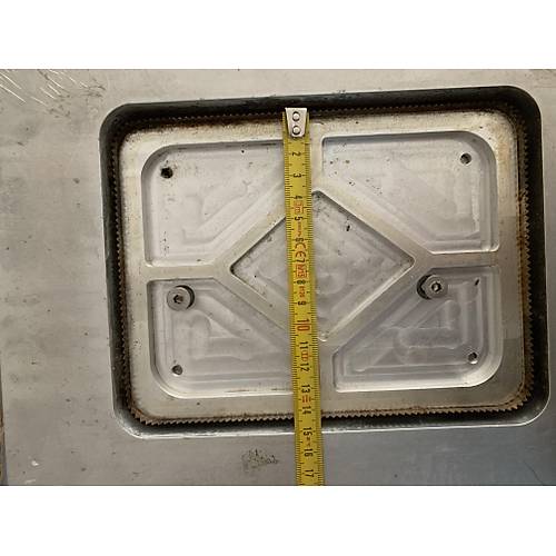 kinci El 2 Kalpl Gazl Tabak Kapatma Makinesi VOLVAC 110x110 mm ve 190x144 mm