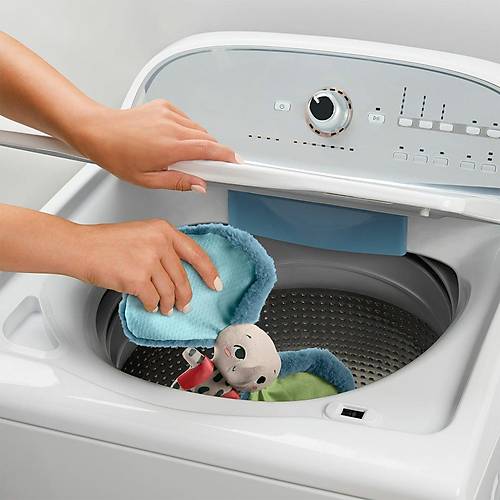 HKD63 Fisher-Price Koca Kulakl� Pel�� Dostum