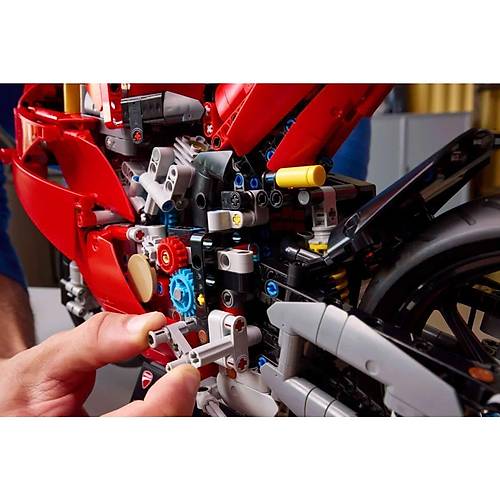 42202 Lego Technic Ducati Panigale V4 S Motosiklet 1603 para +18 ya
