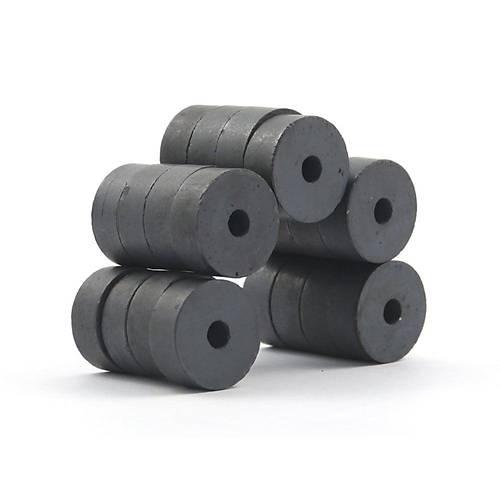 18x5x10 mm, Delikli Ferrit Mıknatıs, Seramik, Oksit, Kömür Magnet (Çap:18mm, Delik:5mm, Kalınlık:10mm)