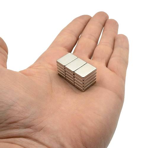 15x10x3 mm, Köşeli Neodyum Mıknatıs, Güçlü Magnet, (Boy:15mm, En:10mm, Kalınlık:3mm)
