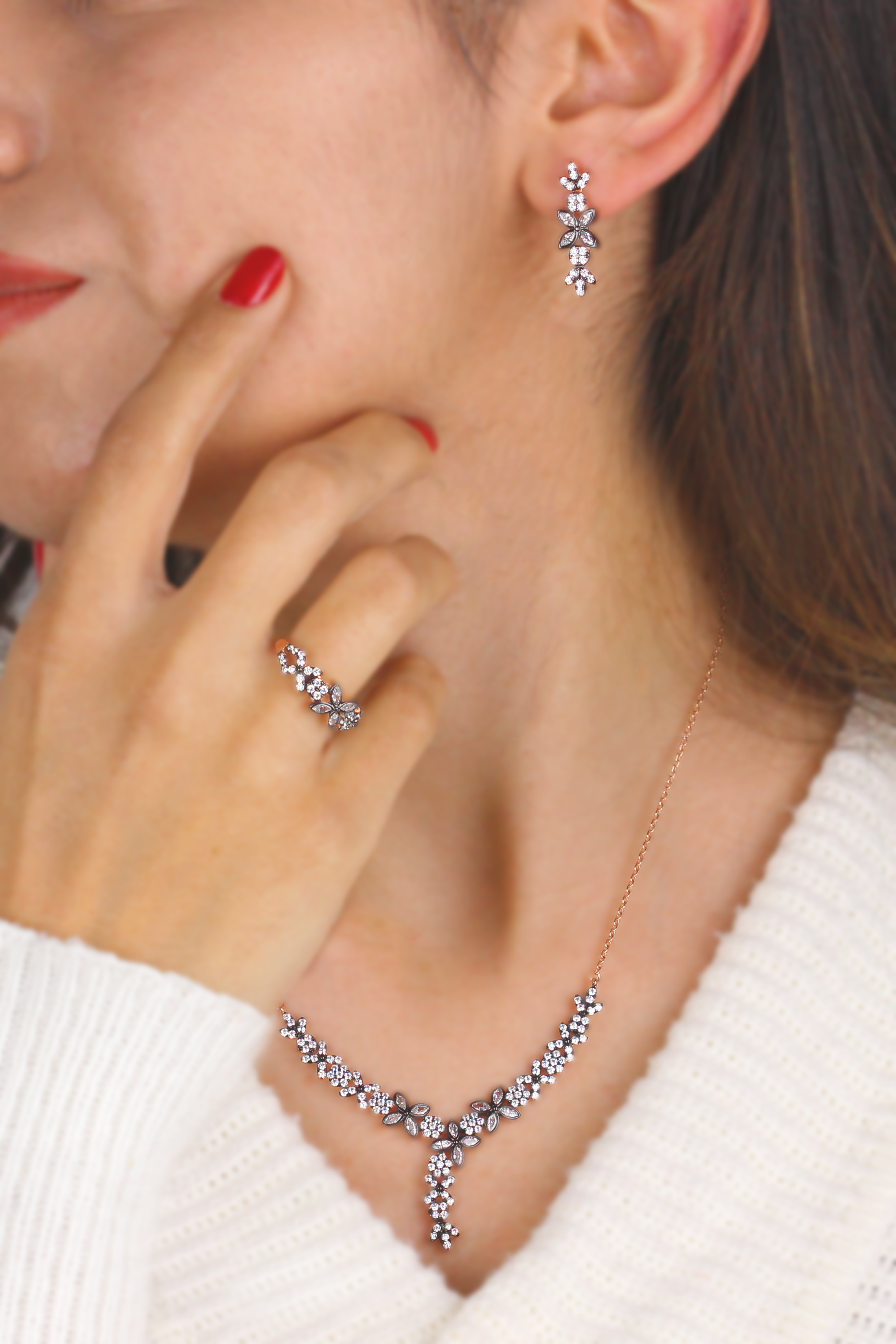 Yaprak Tasarım Zirkon Taşlı Roslu Gümüş Üçlü Set