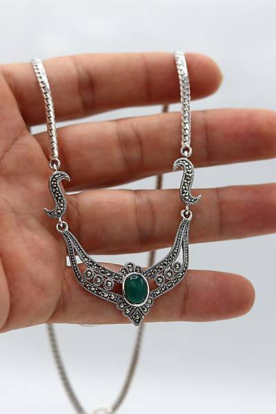 Z�mr�t Ta�l� Krali�e Model Markazit Ta�l� G�m�� Kad�n Gerdanl�k 201024286