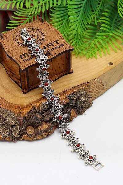 Yakut Ta�l� Papatya Model Markazit Kad�n G�m�� Bileklik 201024427