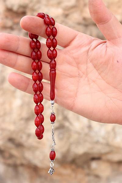 Bordo Arpa Kesim G�m�� P�sk�ll� S�kma Kehribar Tesbih 201024071