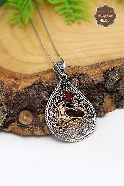 Yakut ve Z�mr�t Ta�l� �ahmaran Model Oksitli Telkari Kad�n G�m�� Kolye 201023921