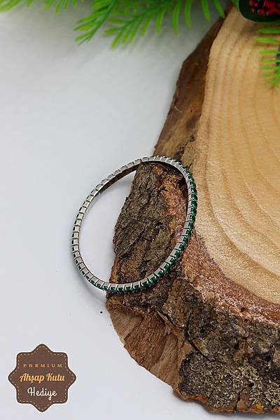 Z�mr�t Su Yolu Baget Model 925 Ayar G�m�� Kad�n Esnek Bilezik 201023373