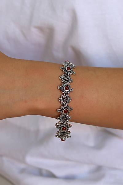 Yakut Ta�l� Papatya Model Markazit Kad�n G�m�� Bileklik 201024427