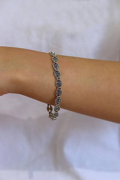 Yaprak Model Markazit Ta�l� Kad�n G�m�� Bileklik 201024433