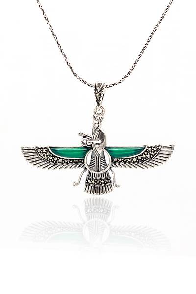 Z�mr�t ve Markazit Ta�l� B�y�k Boy Unisex Ahura Mazda G�m�� Kolye