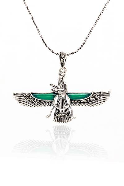 Z�mr�t ve Markazit Ta�l� B�y�k Boy Unisex Ahura Mazda G�m�� Kolye