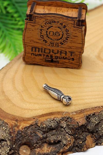 Yaprak Tasar�m ��lemeli 925 Ayar G�m�� Tesbih �mamesi 201024591