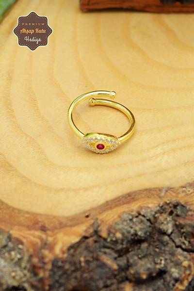 Yakut Taşlı Gold Kaplama 925 Ayar Gümüş Kadın Yüzük 201024014