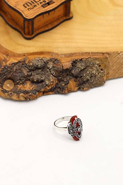 Akik Ta�l� Artuklu Model 925 Ayar G�m�� Markazit Kad�n Y�z�k 201024212