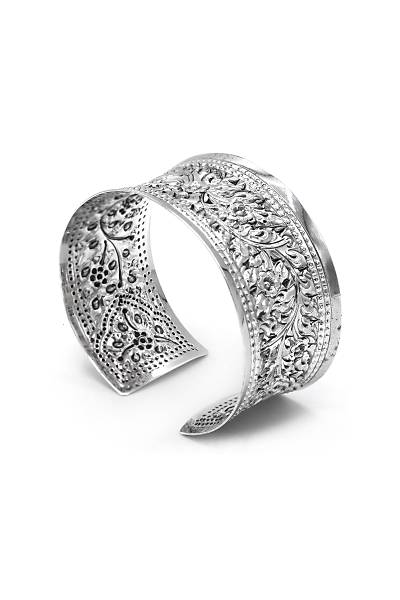 Y�resel �i�ek ��lemeli 925 Ayar Saf G�m�� Kad�n Bilezik 201024310