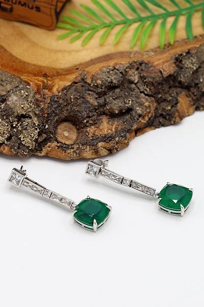 Z�mr�t Ta�l� Sallant�l� Model G�m�� Kad�n K�pe 201024507