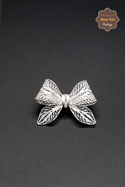 Fiyonk Kurdele Tasar�m 925 Ayar G�m�� Saf Telkari Bro� 201023937