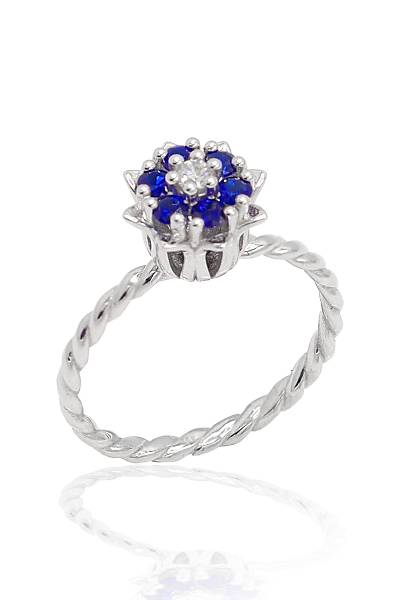 0.47 Karat 18 K Ayar Beyaz Alt�n Safir Ta�l� P�rlanta Y�z�k 201022671