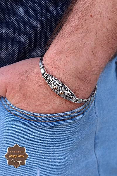 Has�r ��lemeli Model 925 Ayar Saf G�m�� Erkek Bileklik 201024043