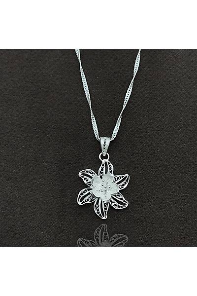 Zambak Model El i��ili�i Telkari G�m�� Bayan Kolye