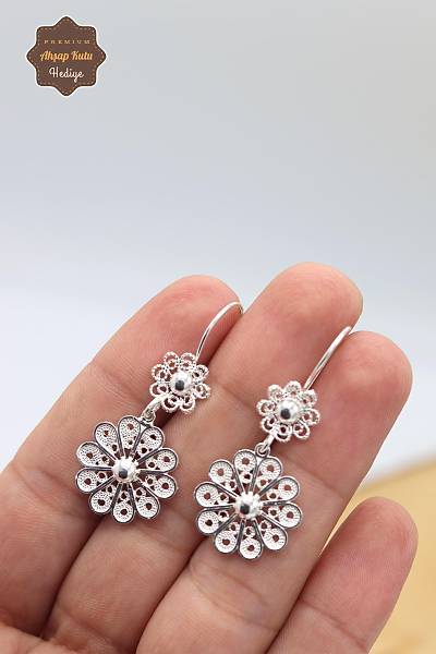 �i�ek Tasar�m 925 Ayar G�m�� Telkari Kad�n K�pe 201023913