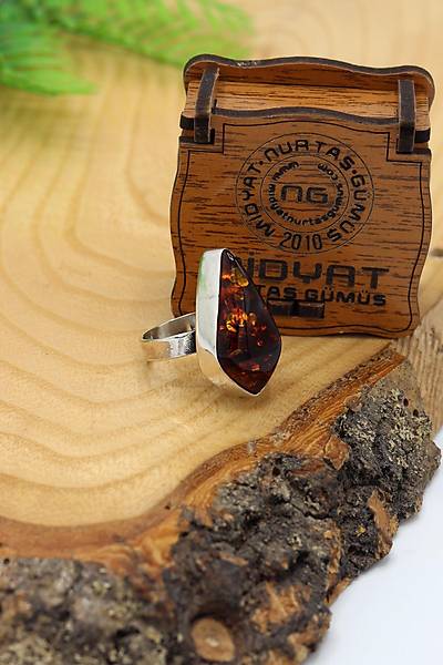 Mekik Model Fosilli Kehribar Ta�l� El i�i Otantik G�m�� Kad�n Y�z�k 201024134