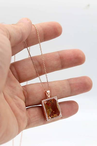 Zultanit Ta�l� Dikd�rtgen Model Rose Kaplama G�m�� Kolye 201024752