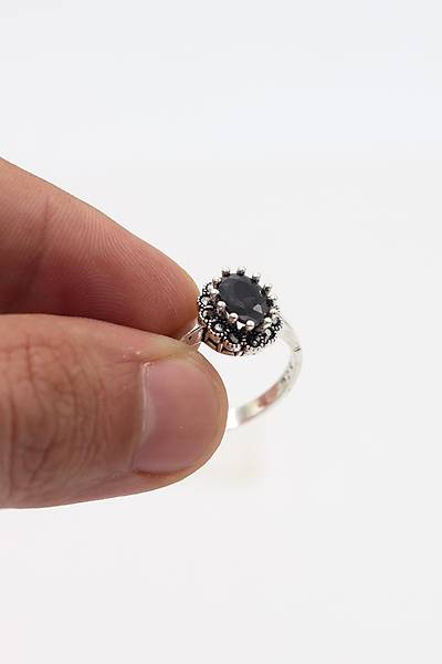 Oniks Ta�l� 925 Ayar G�m�� Markazit Kad�n Y�z�k 201024753