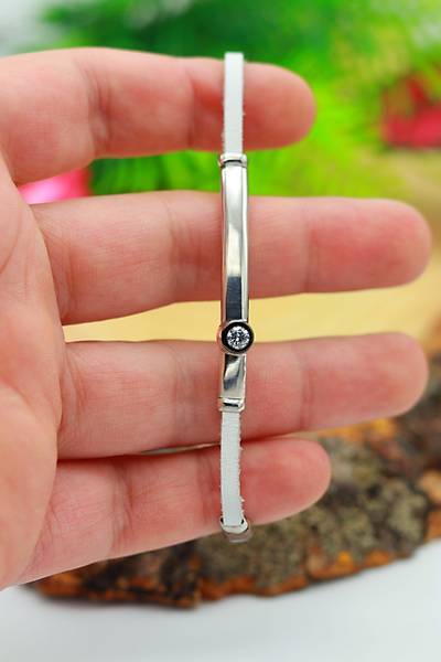 Ta�l� Model Beyaz Deri Kordonlu Unisex G�m�� Bileklik