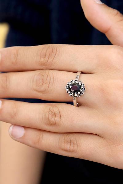 Oniks Ta�l� 925 Ayar G�m�� Markazit Kad�n Y�z�k 201024753