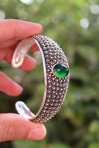 Z�mr�t Ta�l� Y�resel ��lemeli 925 Ayar Saf G�m�� Kad�n Bilezik 201024738