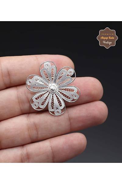 �i�ek Model 925 Ayar G�m�� Saf S�per Telkari Bro� 201024622