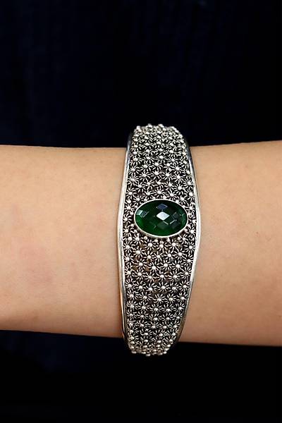 Z�mr�t Ta�l� Y�resel ��lemeli 925 Ayar Saf G�m�� Kad�n Bilezik 201024738