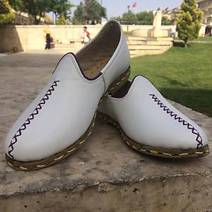 BEYAZ RENK TEK D�K��