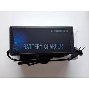 E-Bike �arj Cihaz� 72V 20A (�arj G�stergeli)