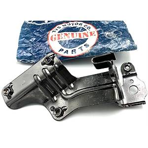 TVS Apache RTR 2013-2016 Far Ba�lant� Braketi Sol Orjinal