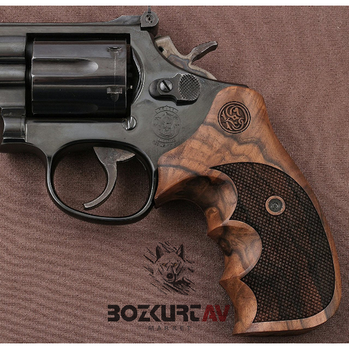 Smith & Wesson 44 Magnum Baklava Desen Kk Ceviz Tabanca Kabzas