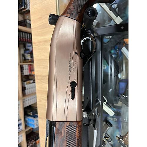 2. El Beretta A400 Xplor Action Yar� Otomatik Av T�fe�i