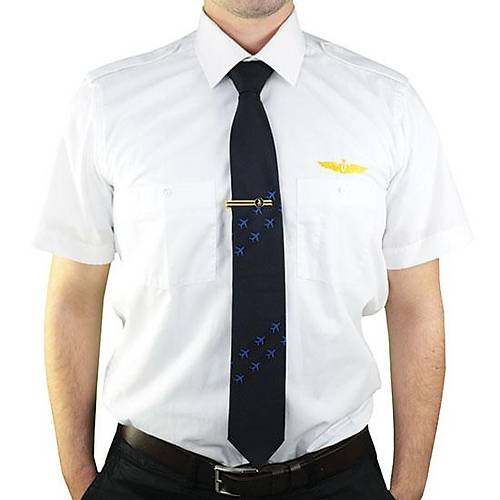 Kravat nesi B737