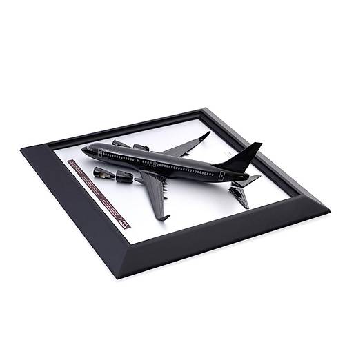 Boeing 737-800 1/100 �l�ek Siyah Renk 3 Boyutlu Ah�ap �er�eveli U�ak Tablo