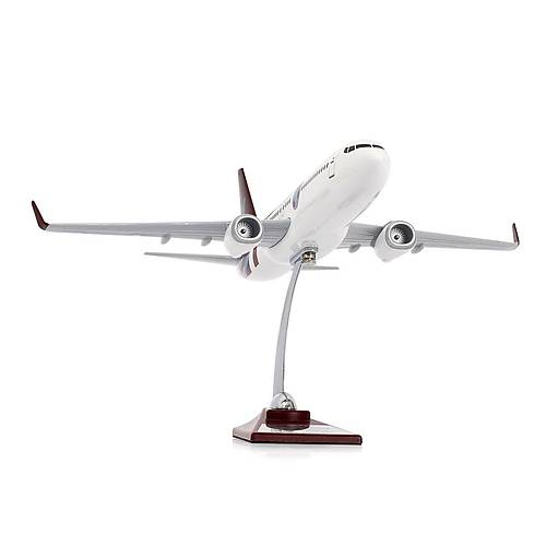 Maket U�ak - Boeing 737-800 1/100 - BORDO MAV� TARAFTAR �zel Tasar�m Model U�ak
