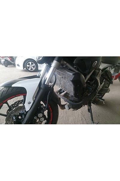Yamaha MT07 Radyatr Koruma Krom