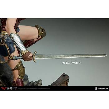 Wonder Woman Premium Figure
