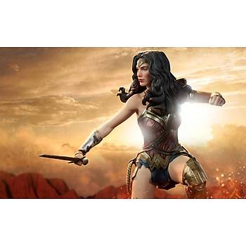 Wonder Woman Premium Figure