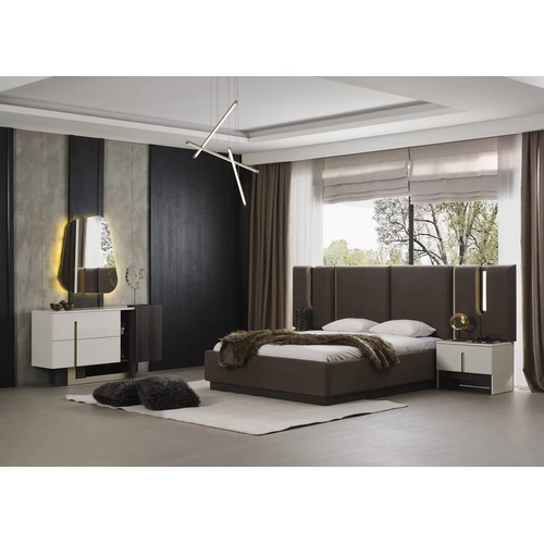 Pedro Yatak Odas� Tak�m�