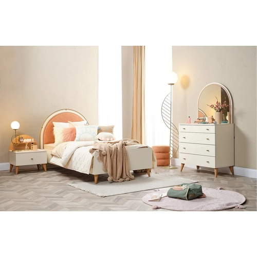 Lorena Gen� Odas� Tak�m�